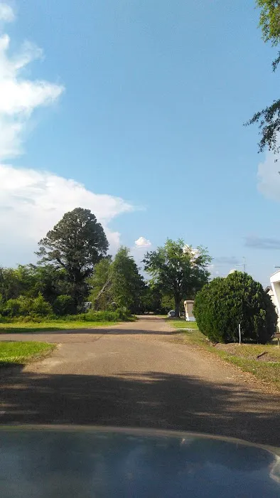 Air Base Mobile Home Estates Picture 7