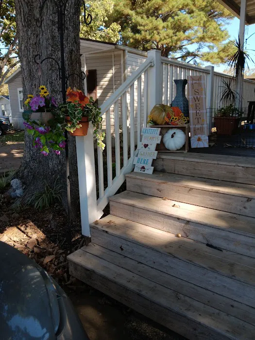 Allentown Mobile Home Park Picture 8