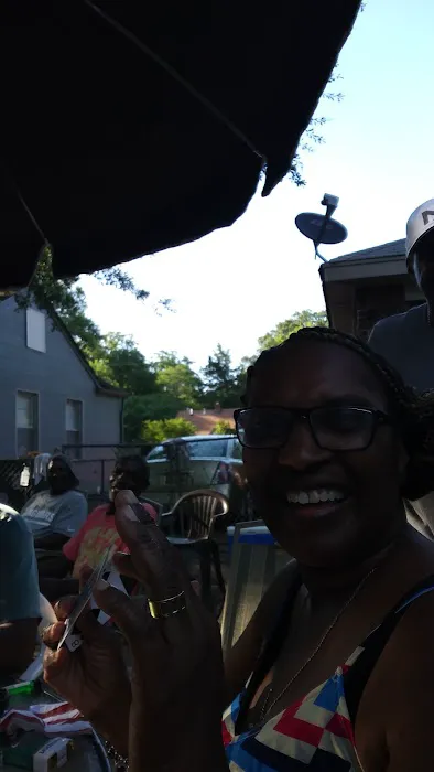 Memphis RV Park Summer Manor Picture 6