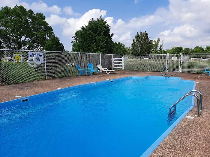 Cook's Lake RV Resort and Campground Picture 2