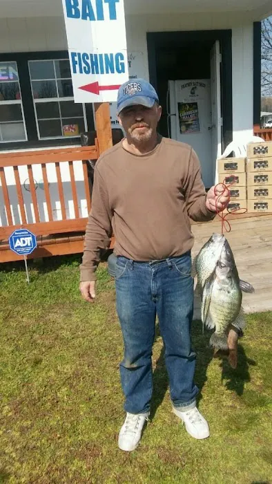 Cook's Lake RV Resort and Campground Picture 5