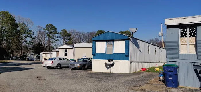 Edgewood Mobile Home Park Picture 2