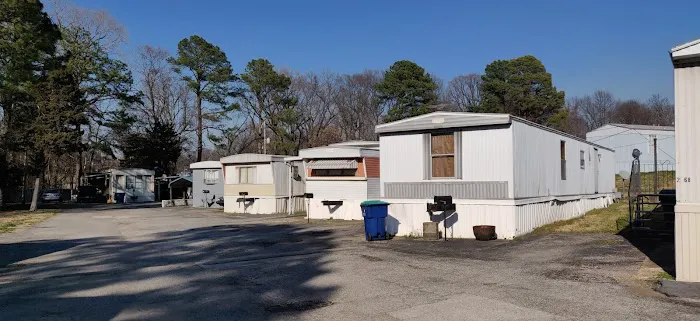 Edgewood Mobile Home Park Picture 1