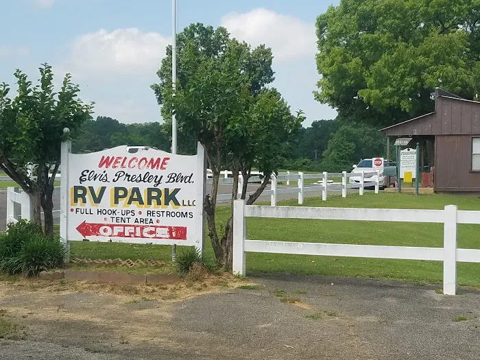 Elvis Presley Boulevard RV Park Picture 5