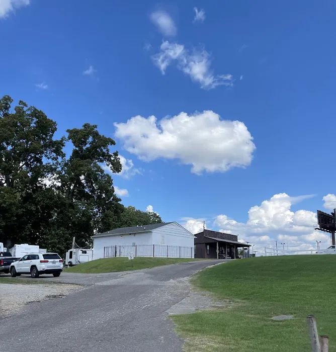 Elvis Presley Boulevard RV Park Picture 8