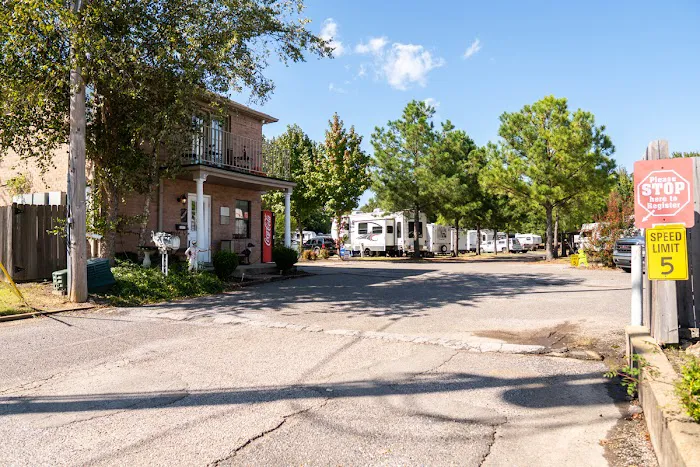 Southaven RV Park Picture 9