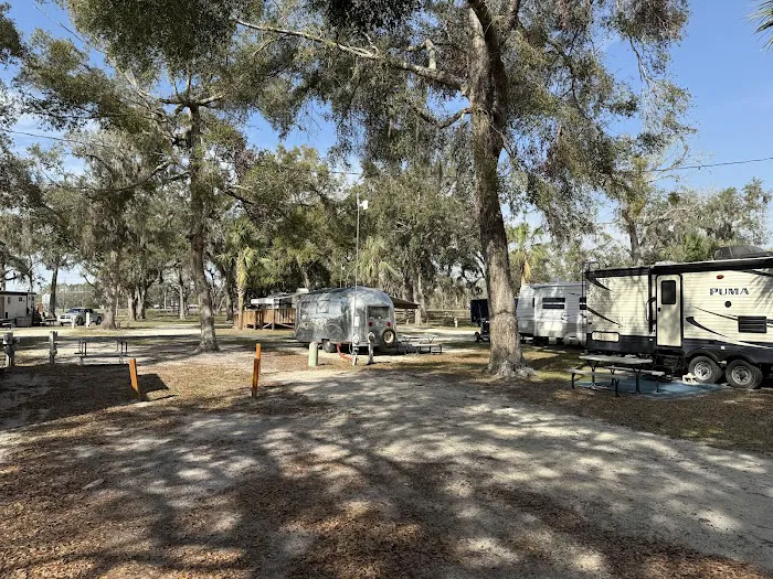 Shady Banks RV Resort Picture 6