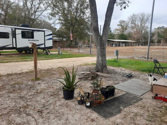 D&R RV Park and Equine Training Center Picture 9