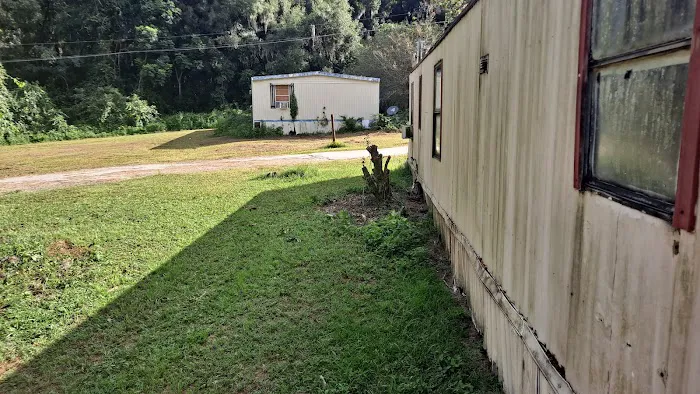 Pine Grove Trailer Park Picture 3