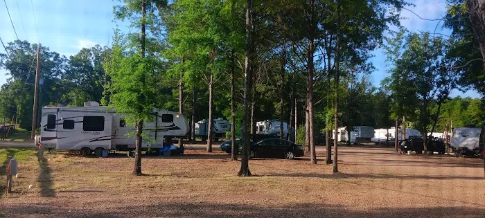 Tombigbee River RV Park Picture 1