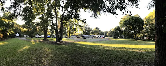 Island Road RV Park Picture 10