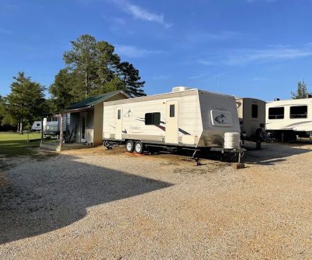 Country Dogs RV Park