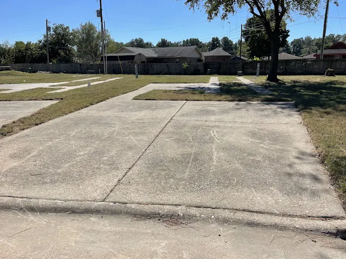 Pine Meadows RV Park Picture 6