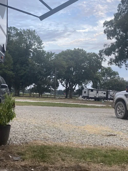 Chestnut Hill RV Park Picture 7