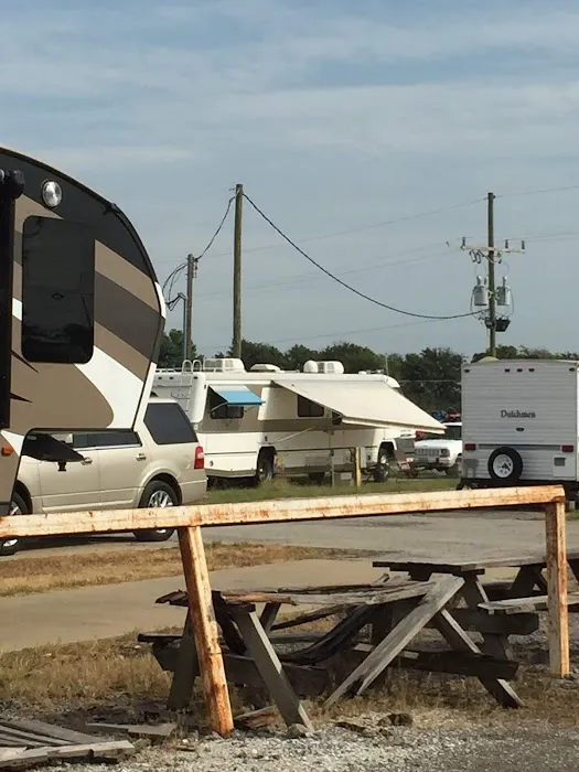 Blytheville RV Park Picture 1