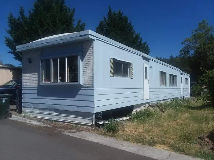 Country Manor Trailer Park Picture 2