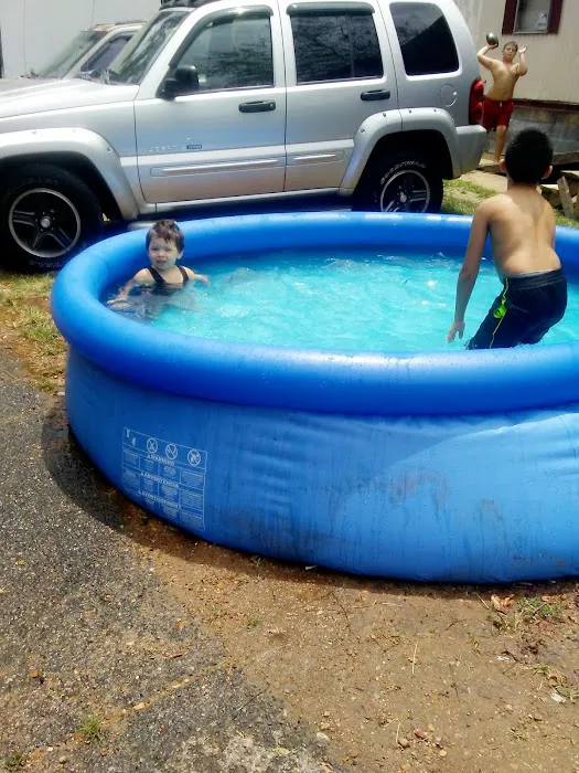 Hilltop RV Park Picture 4