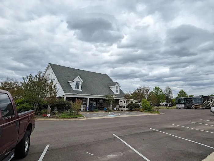 EZ Daze RV Park Picture 10