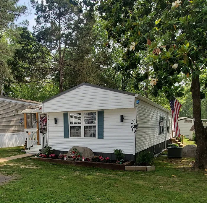 Magnolia Hills Mobile Home Community Picture 3