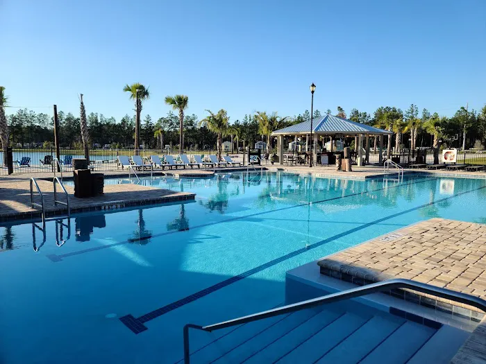 Island Oaks RV Resort Picture 2