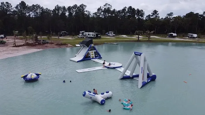 Island Oaks RV Resort Picture 8