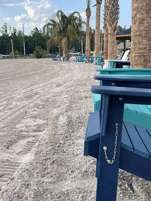 Island Oaks RV Resort Picture 4