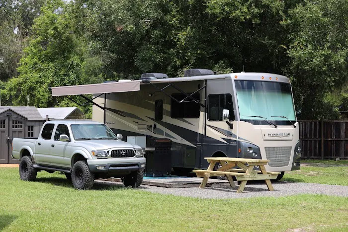 Old Florida RV Resort Picture 3