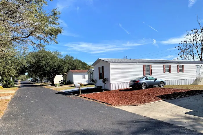 Golden Hills Mobile Home Park Picture 3