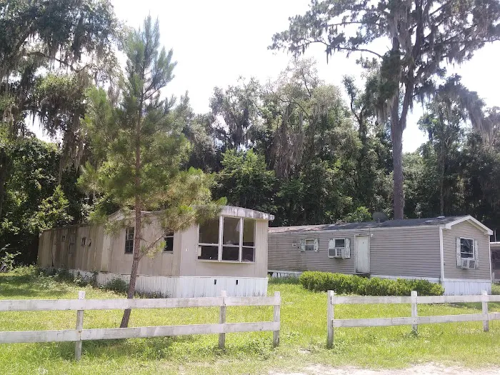 Sunny Oaks Picture 3