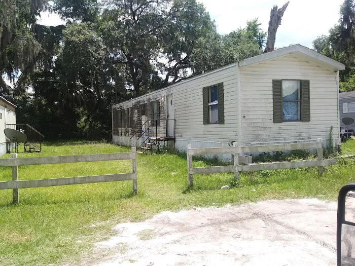 Sunny Oaks Picture 2
