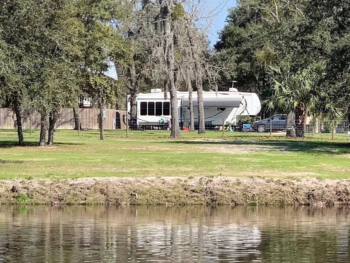 Edgewood Mobile Home Park Picture 5