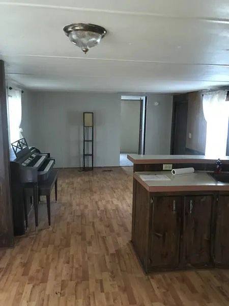 Lakeside Park Mobile Home Community Picture 1