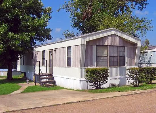 University Hills Mobile Home Park Picture 3