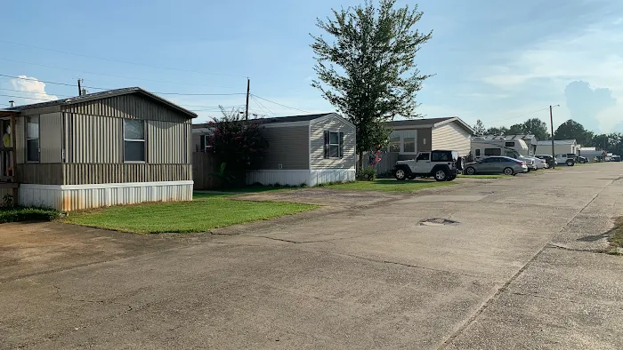 Bulldog Mobile Home & RV Park LLC Picture 3