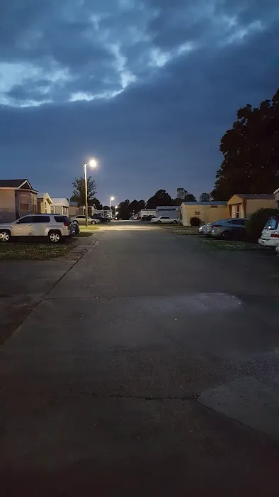 Bulldog Mobile Home & RV Park LLC Picture 7