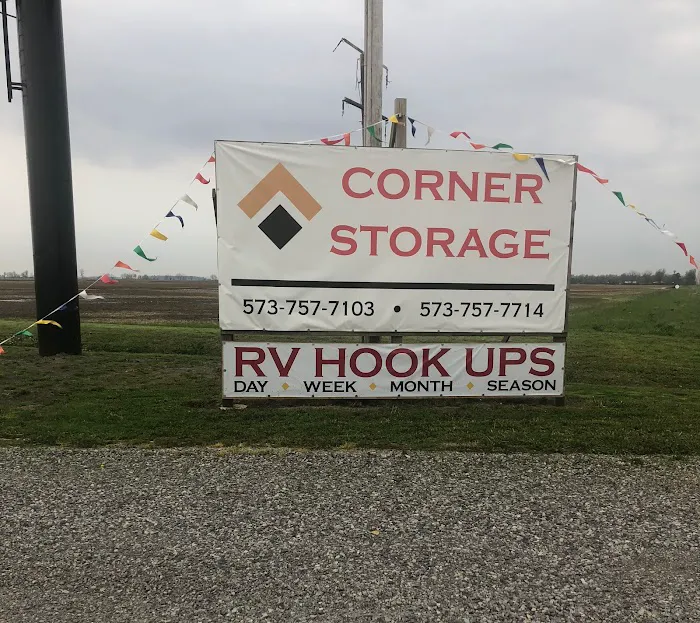 Corner Storage & RV Hook-Ups, 2 RV Locations Picture 10