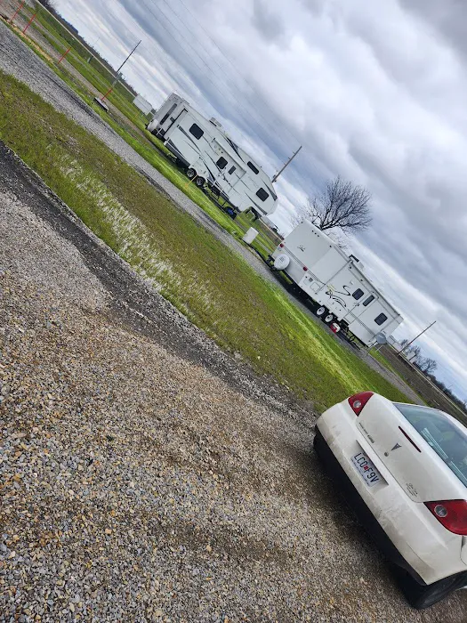 Corner RV Park Picture 2