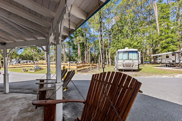 Eleanor Oaks RV Park Picture 1