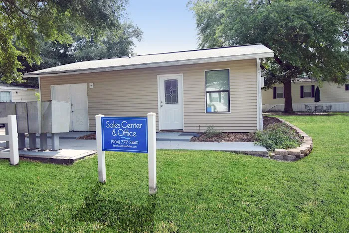 PINE BREEZE MOBILE HOME PARK Picture 3