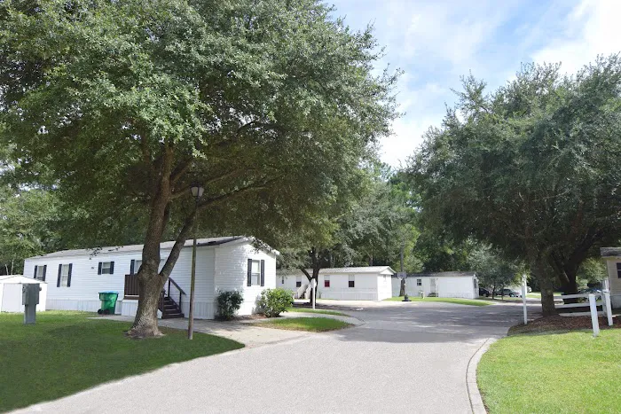 PINE BREEZE MOBILE HOME PARK Picture 5