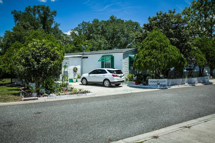 Wards Mobile Home Park Picture 3