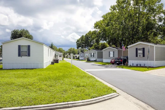 Magnolia Circle Manufactured Home Community Picture 1