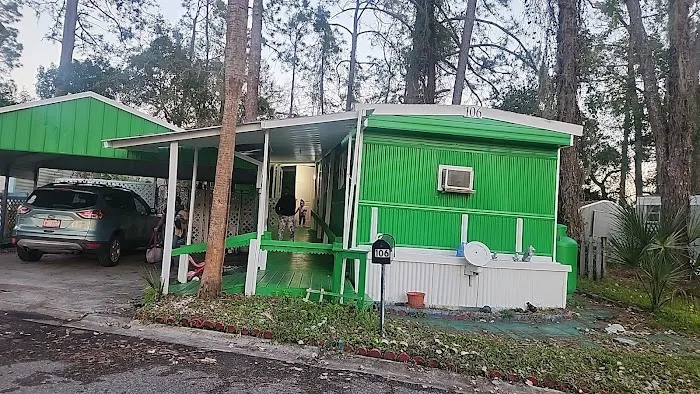 Silver Thunderbird Mobile Home Park Picture 5