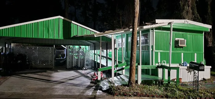 Silver Thunderbird Mobile Home Park Picture 4