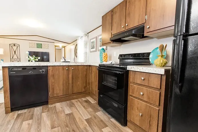 Silver Lake Oaks Mobile Home Community Picture 5