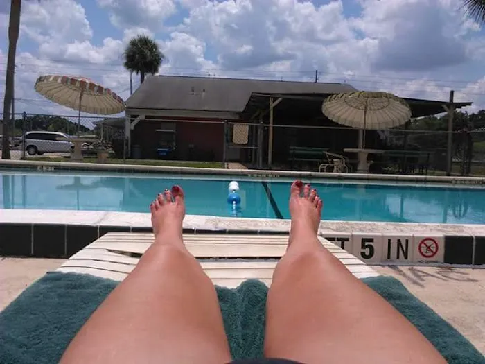 HOLIDAY TRAV-L- PARK Picture 7