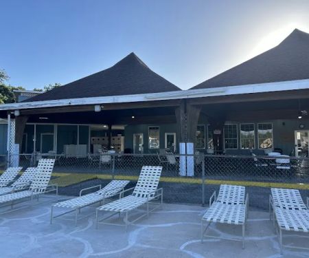 Oak Tree Village Apartments & Campground