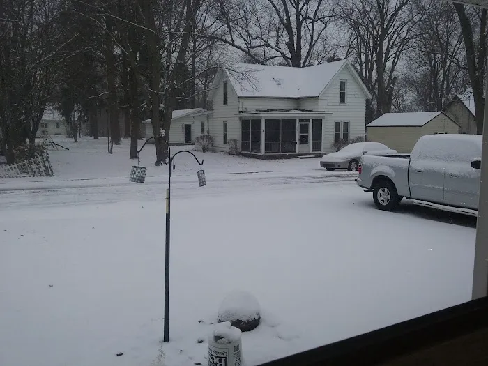 Marion Pines Mobile Home Park Picture 1