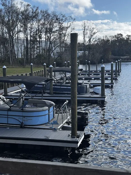 Northflow RV Resort & Marina Picture 3