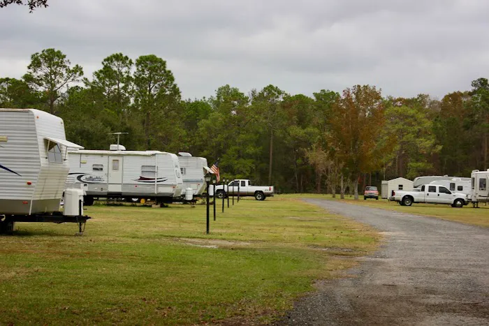 Renegades On the River Park Reservations/ General Store Picture 2